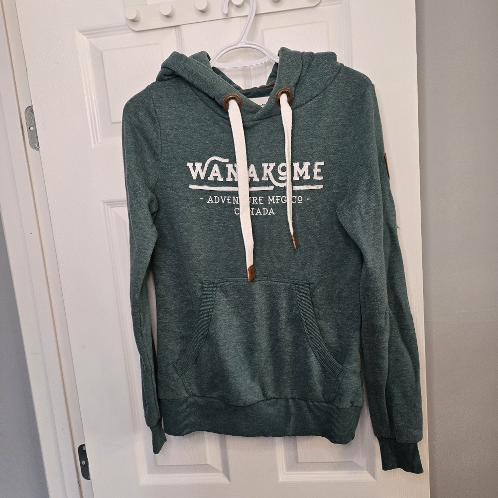 Wanakome Hooded Sweater